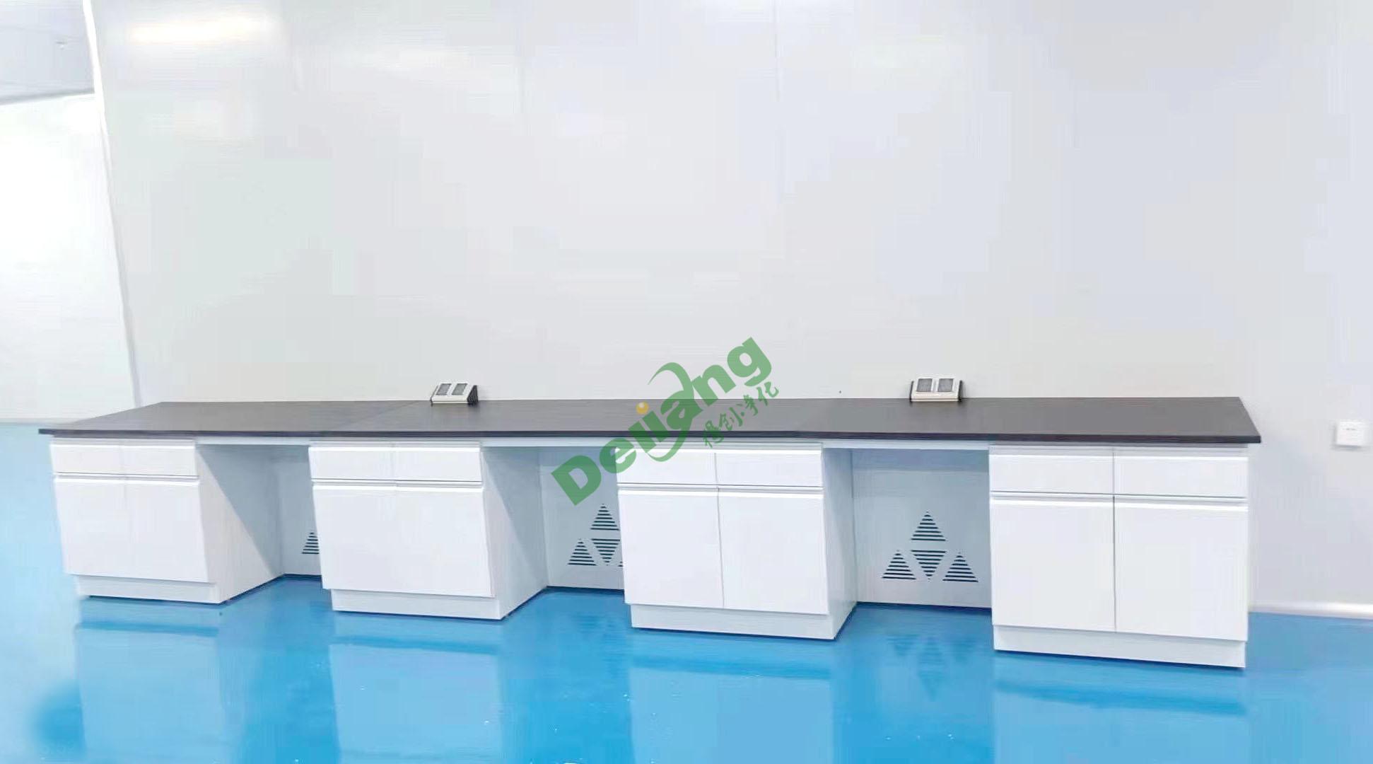 高校實(shí)驗(yàn)室