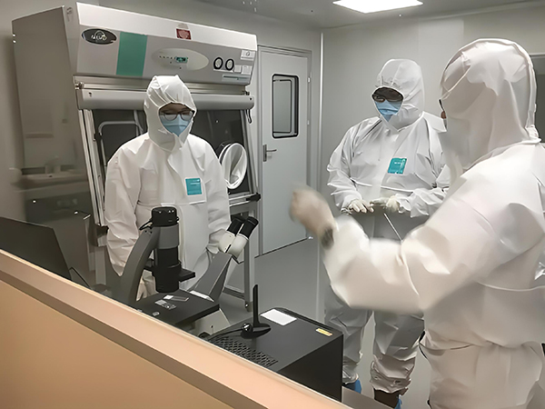 實(shí)驗(yàn)室實(shí)景3